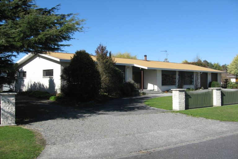 Photo of property in 9 Reading Street, Greytown, 5712