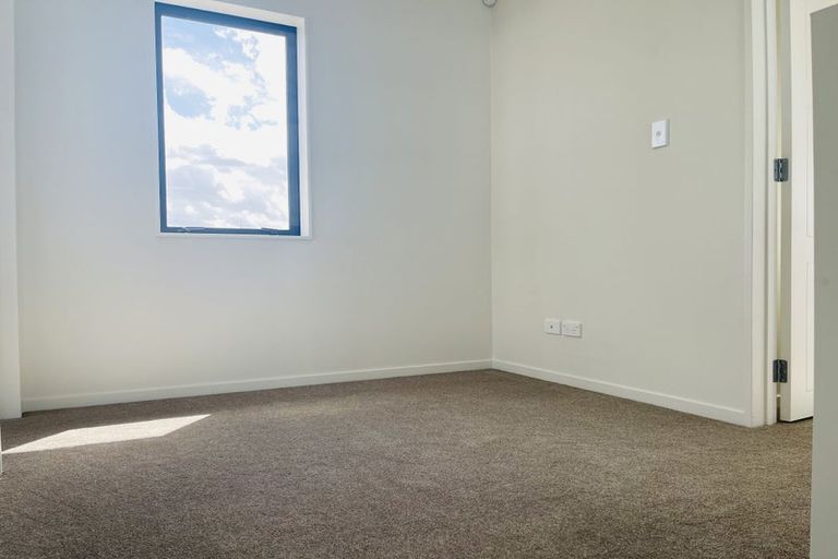 Photo of property in 46 Auranga Drive, Karaka, 2113