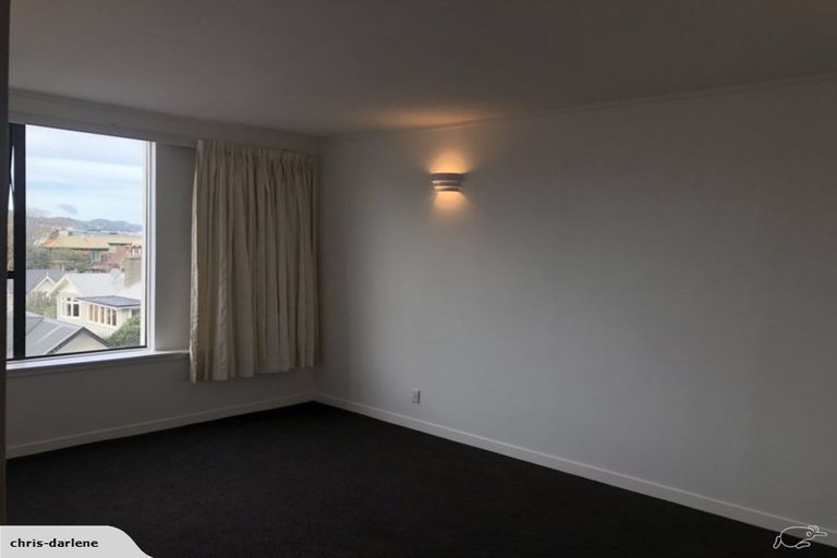 Photo of property in Hobson Court Flats, 36/70u Hobson Street, Thorndon, Wellington, 6011