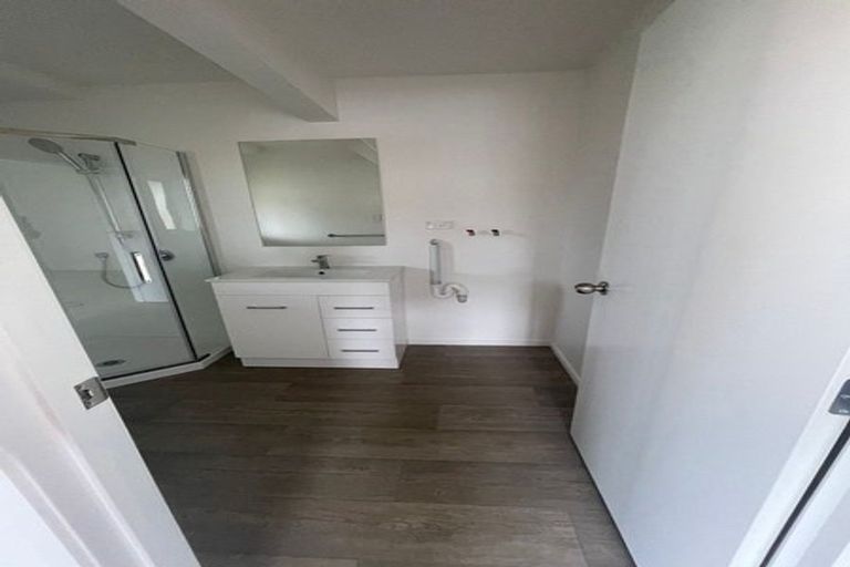 Photo of property in 7a Clayburn Road, Glen Eden, Auckland, 0602