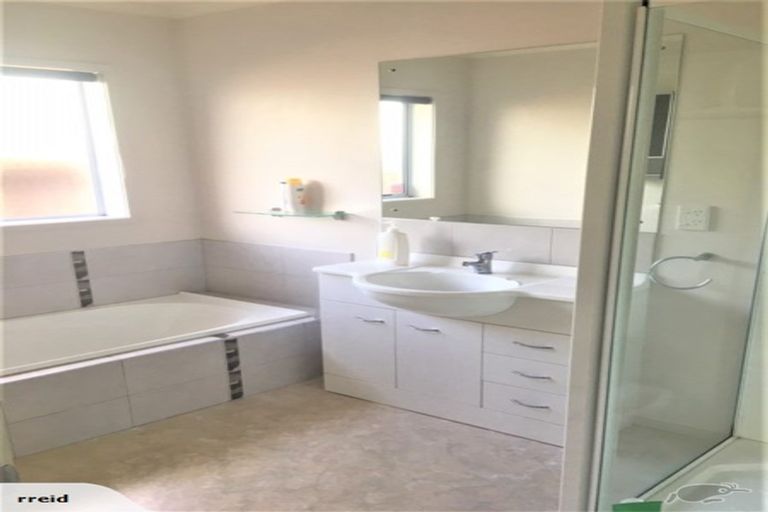 Photo of property in 1b Church Street, Tuakau, 2121