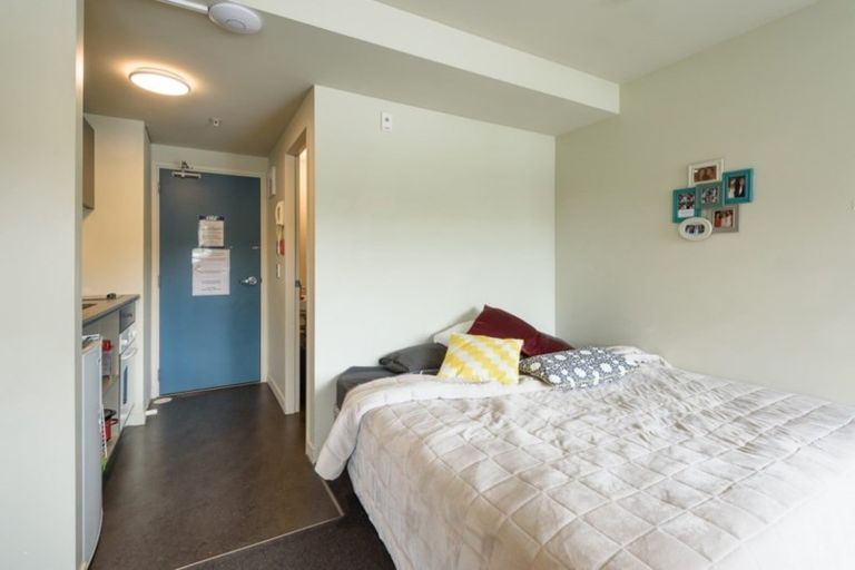 Photo of property in Cube Apartments, 4f/242 Taranaki Street, Mount Cook, Wellington, 6011