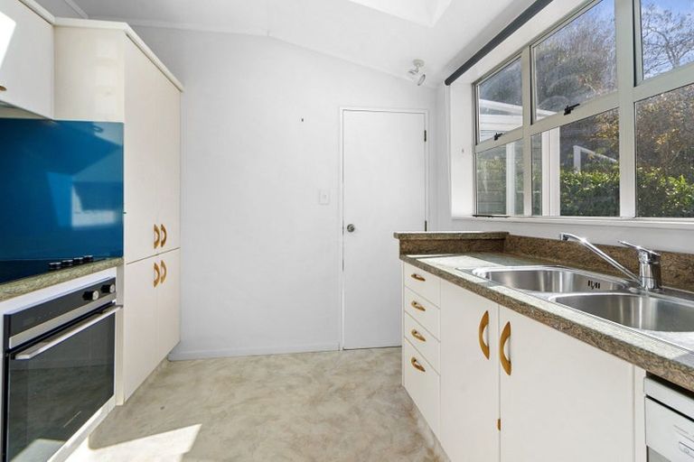 Photo of property in 90 Eden Street, Island Bay, Wellington, 6023