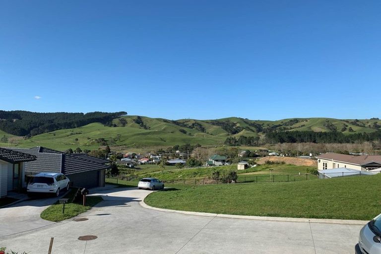 Photo of property in 7 Lewann Lane, Helensville, 0800