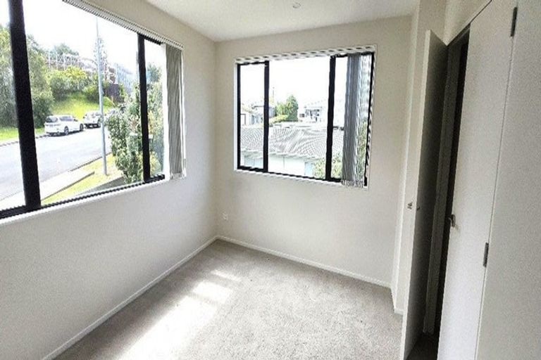 Photo of property in 72 Seafarer Crescent, Stanmore Bay, Whangaparaoa, 0932