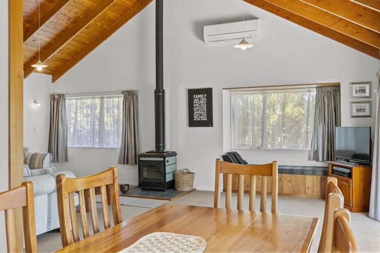 Photo of property in 8 Haines Grove, Rainbow Point, Taupo, 3330