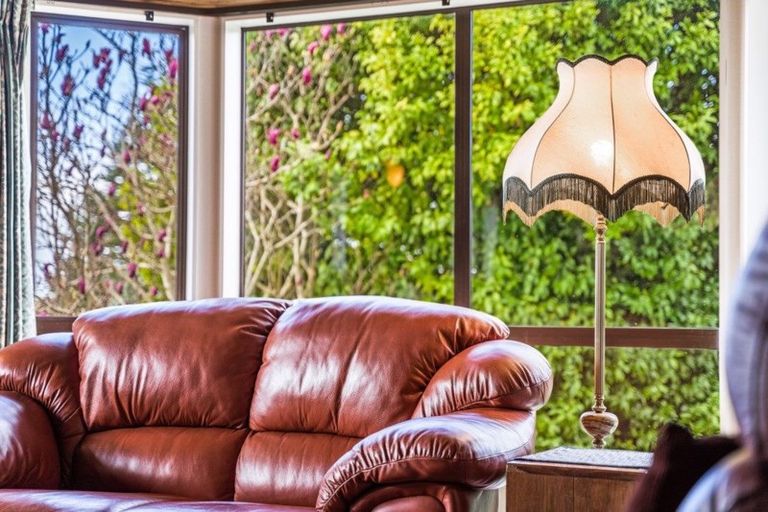 Photo of property in 14 Magnolia Avenue, Te Kamo, Whangarei, 0112