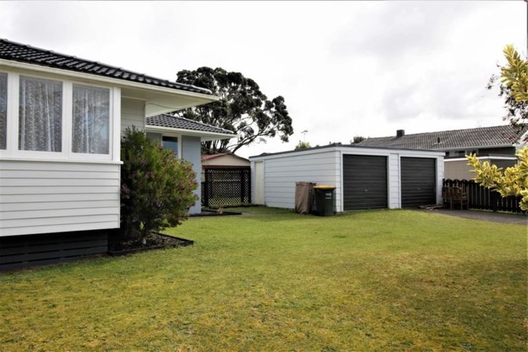 Photo of property in 16 Matai Street, Waiuku, 2123
