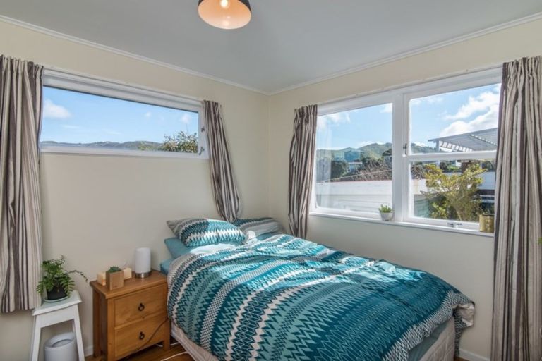 Photo of property in 9 Caribou Place, Kingston, Wellington, 6021