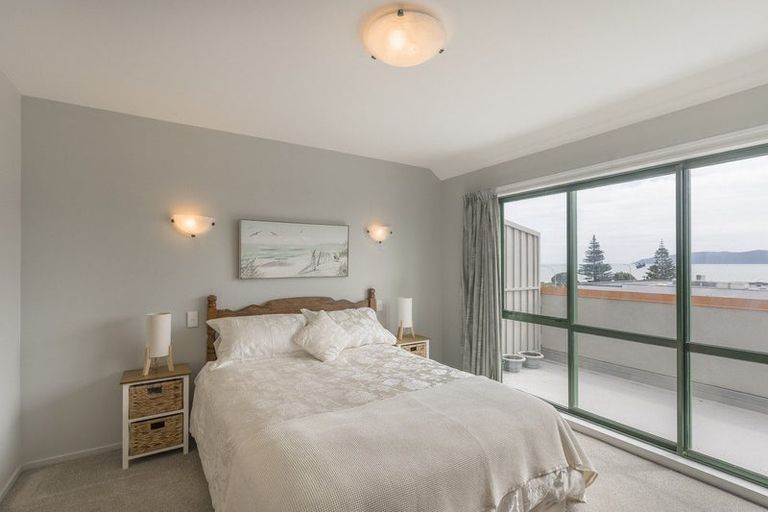 Photo of property in 3b/25 Maclean Street, Paraparaumu Beach, Paraparaumu, 5032