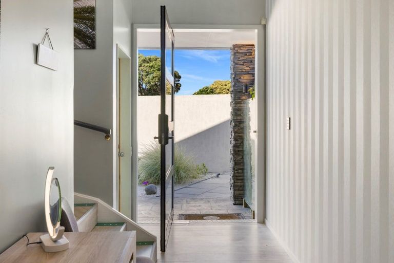 Photo of property in 26a Sunbrae Grove, Mount Maunganui, 3116