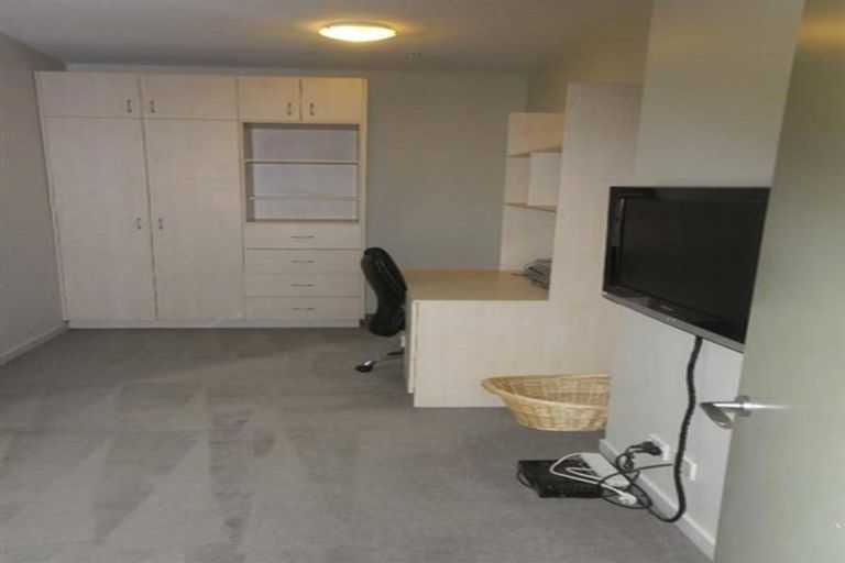 Photo of property in City Lodge Apartments, 401/115u Vivian Street, Te Aro, Wellington, 6011