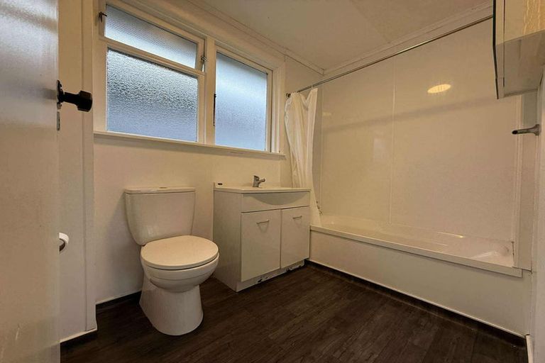 Photo of property in 21 Rimutaka Street, Paraparaumu, 5032