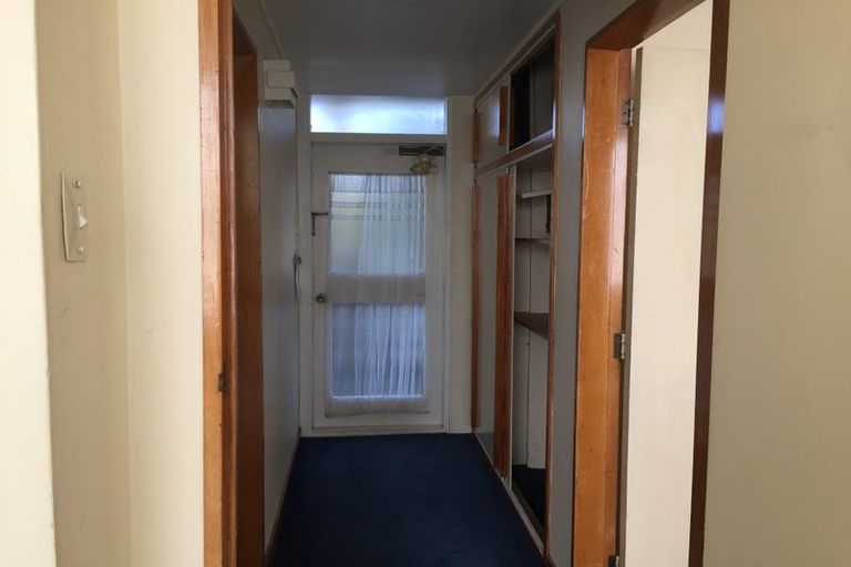 Photo of property in Beresford Apartments, 118u4 Russell Terrace, Berhampore, Wellington, 6023