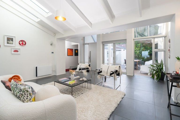 Photo of property in 5 Kabul Street, Khandallah, Wellington, 6035