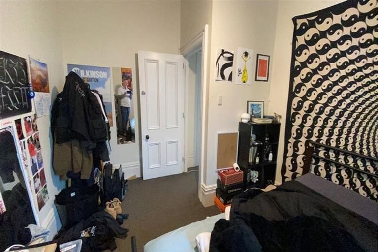 Photo of property in 111 Tasman Street, Mount Cook, Wellington, 6021