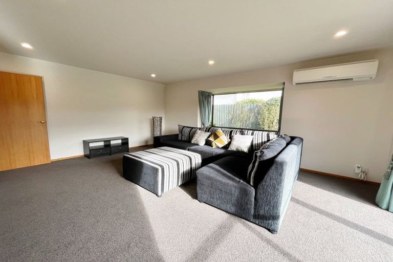 Photo of property in 30a Taylors Avenue, Bryndwr, Christchurch, 8052