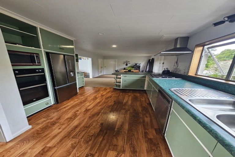 Photo of property in 35 Domett Street, Westport, 7825