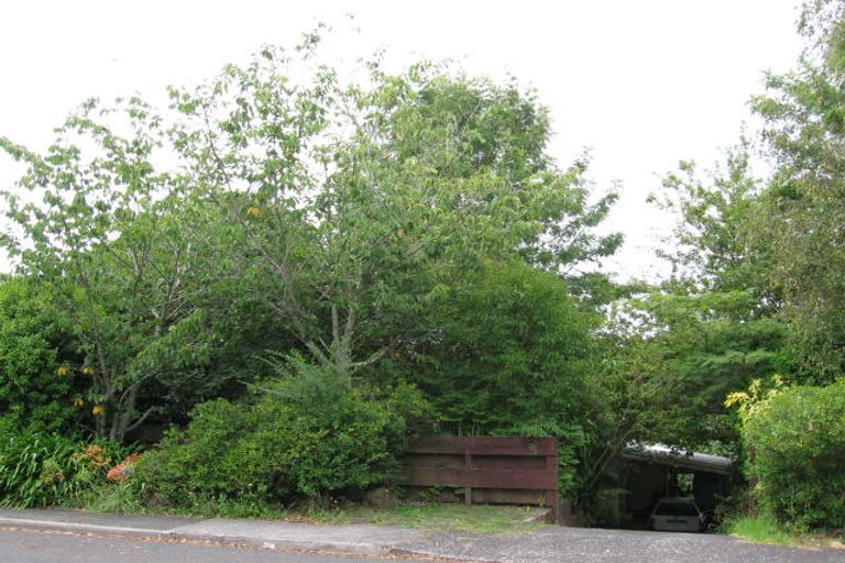 Photo of property in 13 Mcphail Street, Birkdale, Auckland, 0626