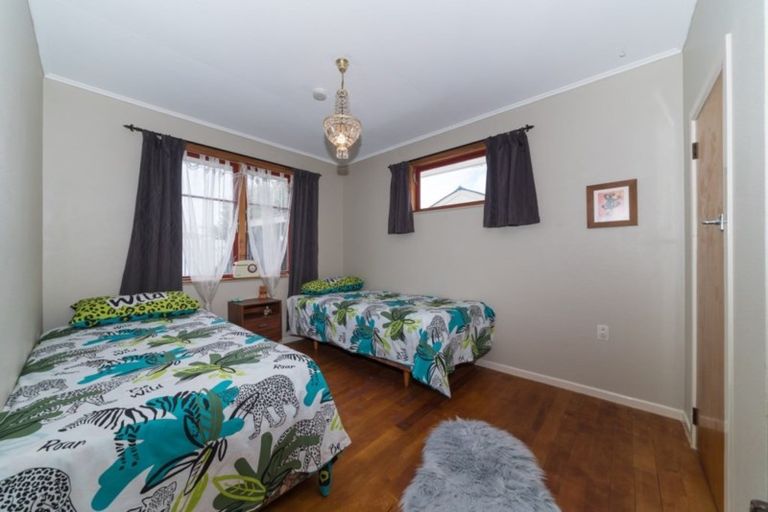 Photo of property in 1 Stoke Place, Awapuni, Palmerston North, 4412