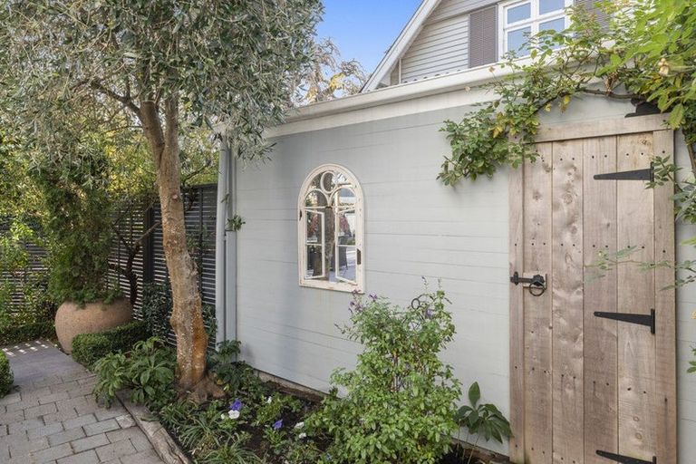 Photo of property in 44a Kotare Street, Fendalton, Christchurch, 8041