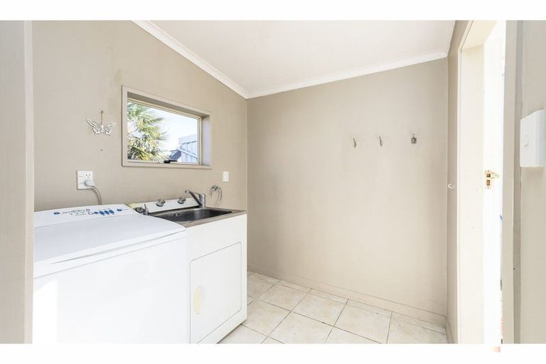 Photo of property in 12 Harris Street, Waimate, 7924