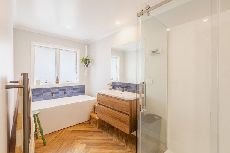 Photo of property in 16 Dee Street, Otane, 4202