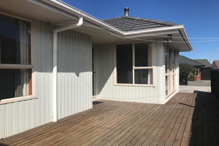 Photo of property in 15 Rosella Street, Broomfield, Christchurch, 8042