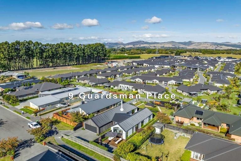 Photo of property in 9 Guardsman Place, Prebbleton, 7604