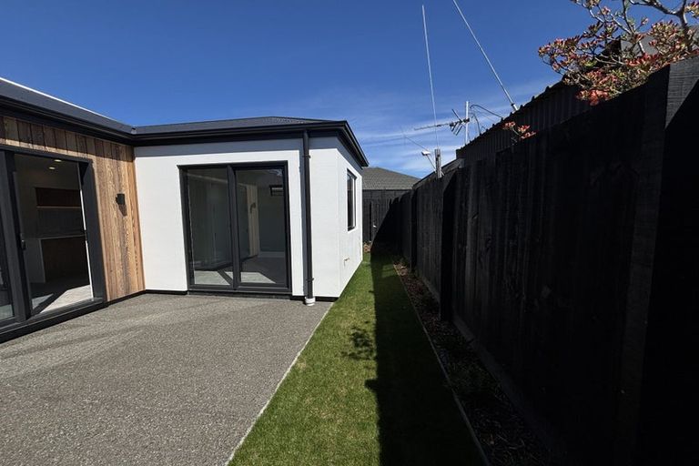 Photo of property in 1/49 Yardley Street, Avonhead, Christchurch, 8042