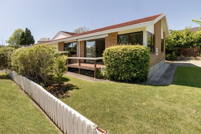 Photo of property in 266b Ngatai Road, Otumoetai, Tauranga, 3110