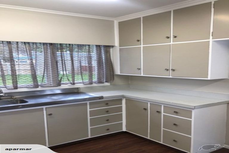 Photo of property in 217 Main Road, Tawa, Wellington, 5028