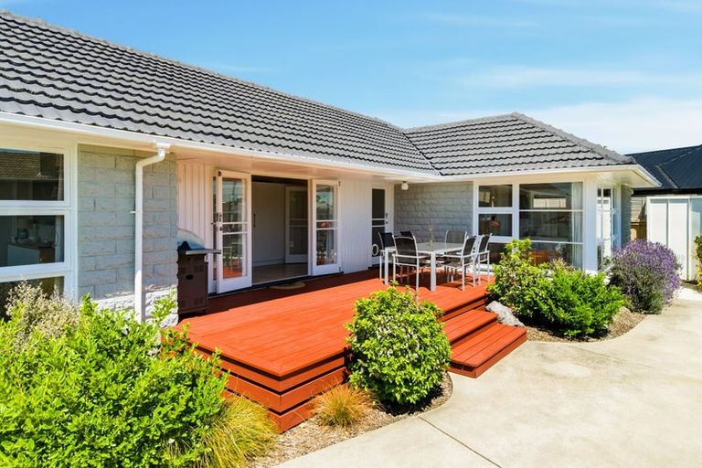 Photo of property in 75 Moffett Street, Islington, Christchurch, 8042