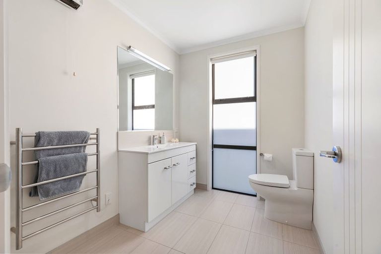 Photo of property in 6 Damien Place, Ohauiti, Tauranga, 3112