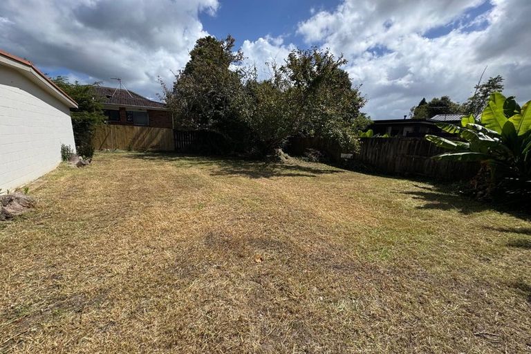 Photo of property in 4/17 Glengarry Road, Glen Eden, Auckland, 0602