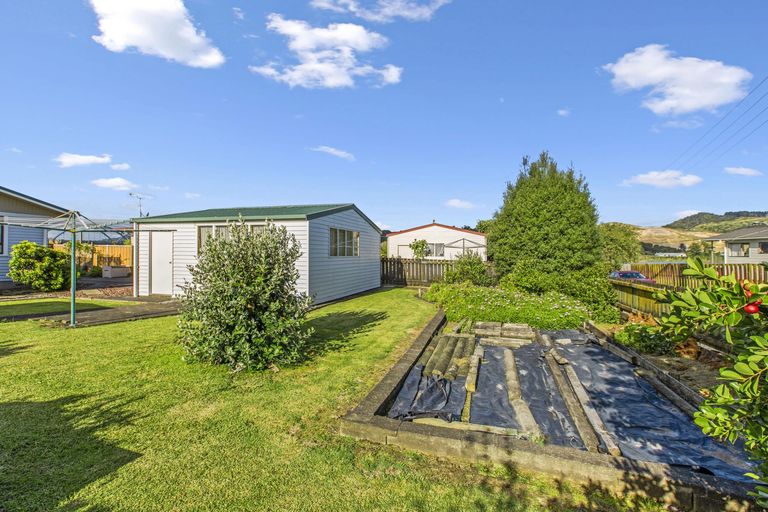 Photo of property in 24 Riverview Road, Huntly, 3700