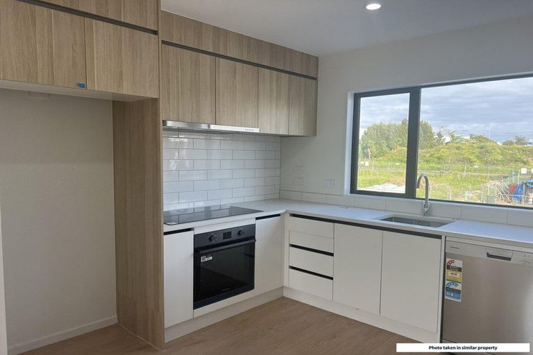 Photo of property in 3 Mataitai Road, Hobsonville, Auckland, 0618