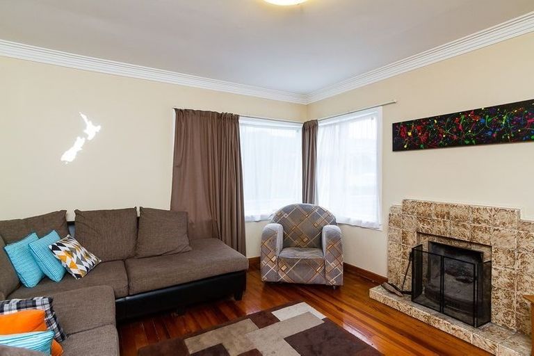 Photo of property in 34 Duncan Street, Tawa, Wellington, 5028