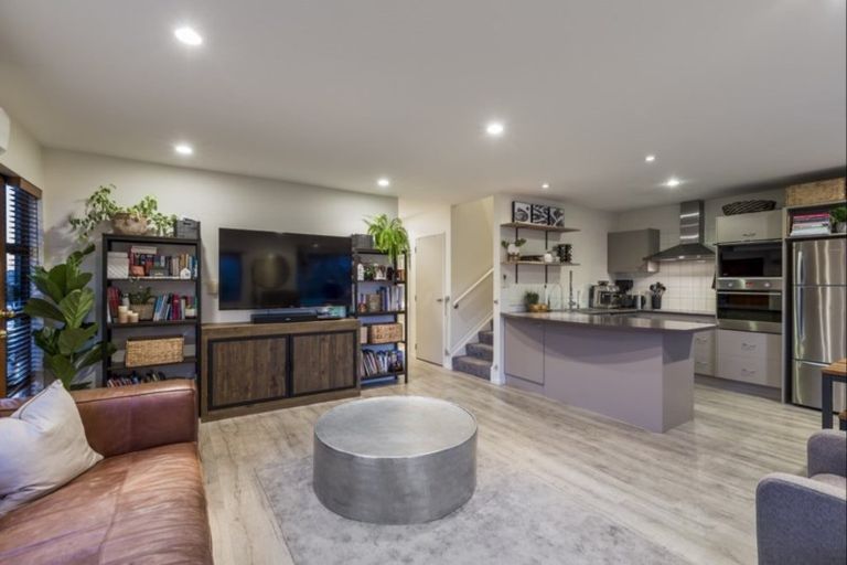 Photo of property in 66c Grand Drive, Orewa, 0931