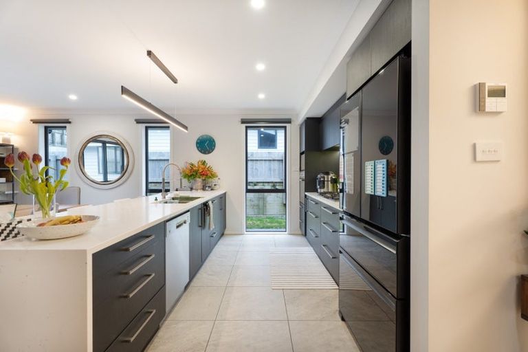 Photo of property in 52 Atherton Terrace, Churton Park, Wellington, 6037