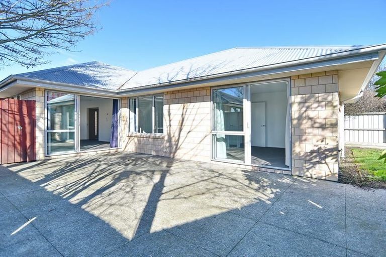 Photo of property in 679a Gloucester Street, Linwood, Christchurch, 8062