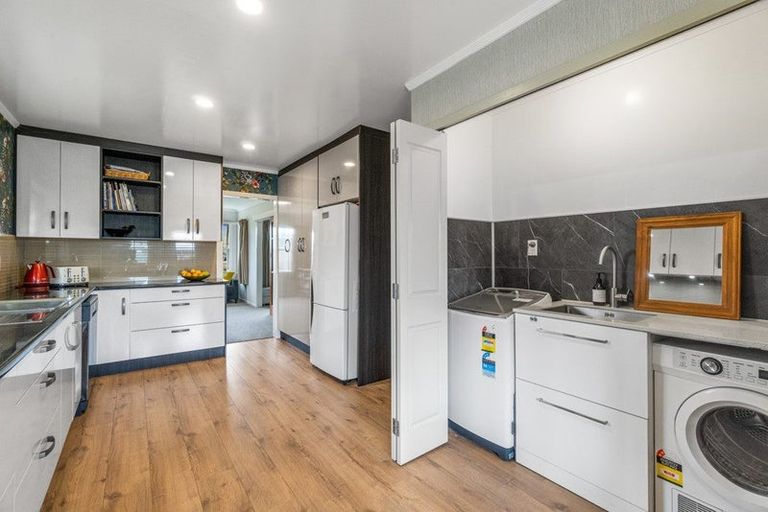 Photo of property in 21 Casper Street, Fairfield, Hamilton, 3214