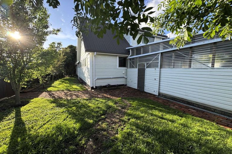 Photo of property in 9 Main Street, Hunterville, 4730