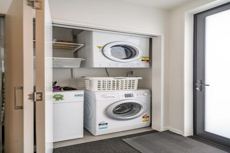 Photo of property in 74u6 Derwent Street, Island Bay, Wellington, 6023