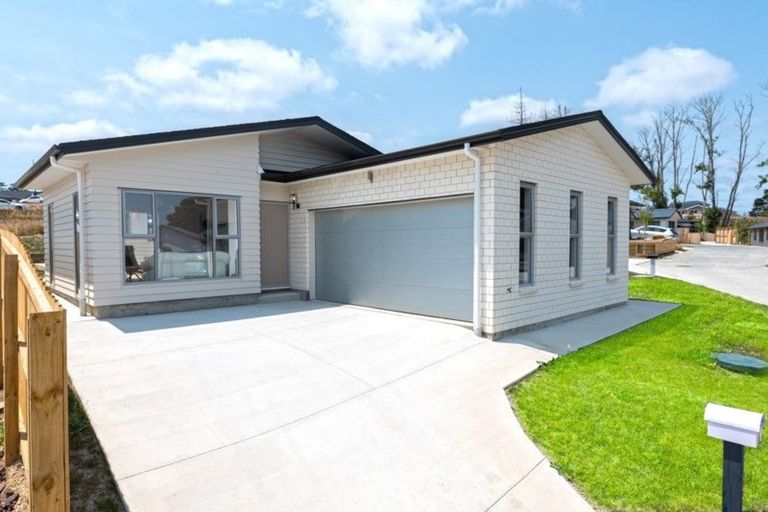 Photo of property in 5 Piccolo Court, Kumeu, 0810