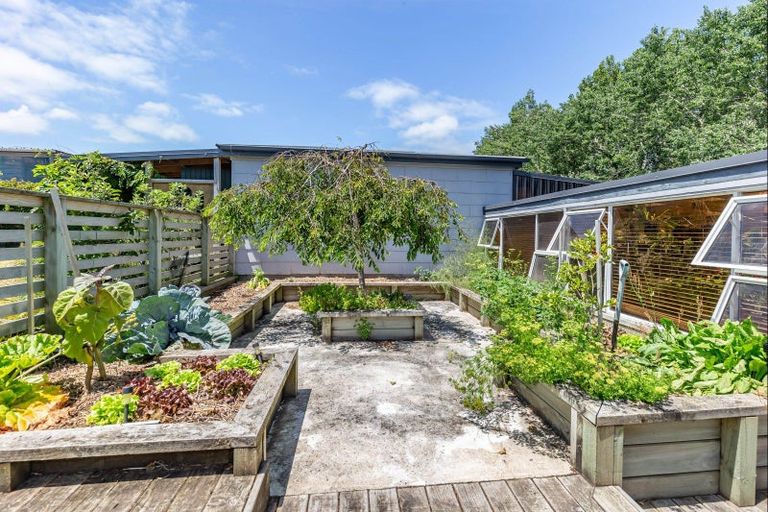 Photo of property in 101 Koputara Road, Himatangi Beach, Foxton, 4891