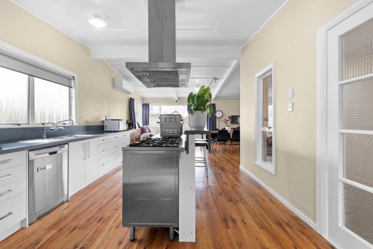 Photo of property in 9 Hampden Street, Awapuni, Palmerston North, 4412