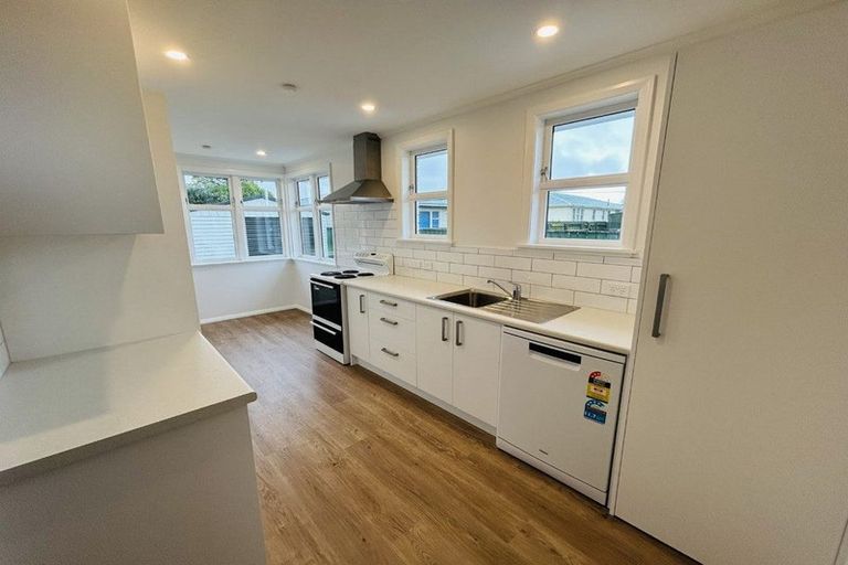 Photo of property in 4 Grant Crescent, Masterton, 5810