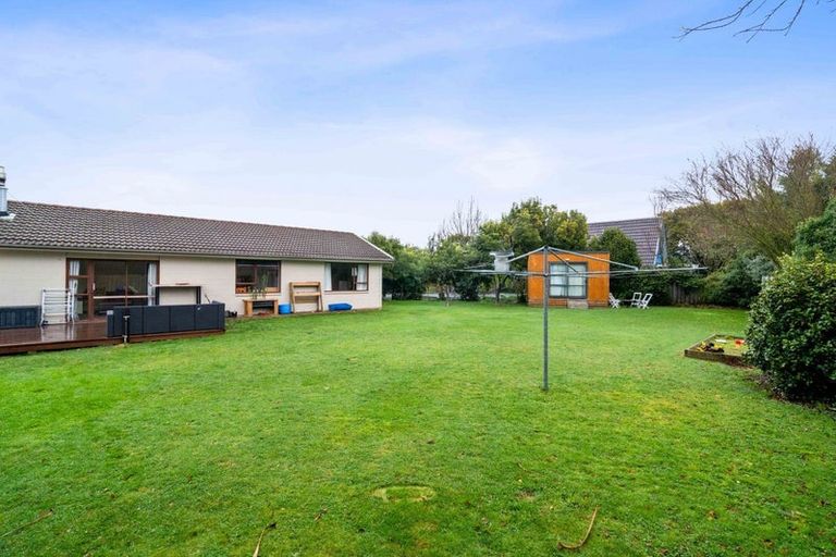 Photo of property in 16 Torlesse Crescent, Darfield, 7510