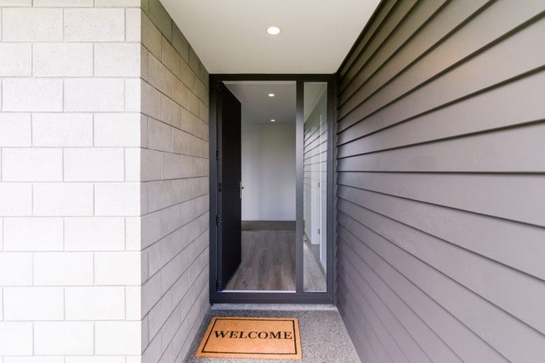 Photo of property in 2 Hepburn Place, Rolleston, 7614